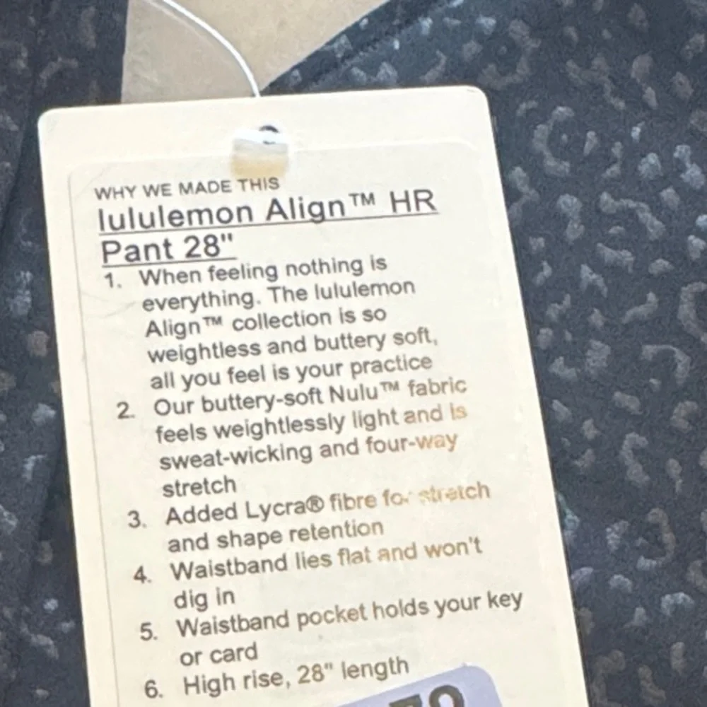 Lululemon Align HR 28” Black Printed Leggings Tights Workout size 8 NWT - Picture 2 of 3